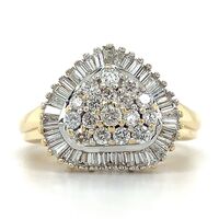  14k Yellow Gold Round and Baguette Diamond Cluster Cocktail Ring Approx 1.5 ctw