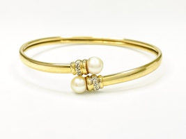 Graceful 14K Yellow Gold Diamond and Pearl Bracelet 7"