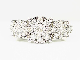 Stylish 10K White Gold .50 Ctw Ladies Diamond Fashion Ring Size 7