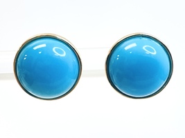  Lustrous Style: 14KT Yellow Gold Turquoise Earrings