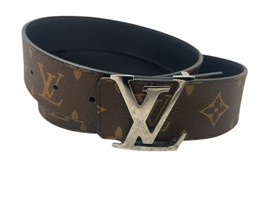 Sophisticated Louis Vuitton Initiales 40MM Reversible 95 CM M9821 Size 36