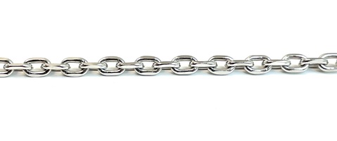 For An Edgy Look: 14Kt White Gold Chain Necklace