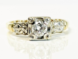 Epitome of Luxury: 14KT Yellow Gold Diamond Ring