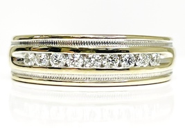 Dazzling 14KT Yellow Gold Diamond Ring