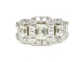 Elegant 14KT White Gold Natural Diamonds Ring