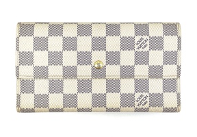 Louis Vuitton Damier Azur Canvas Porte-Tresor Int'l Wallet