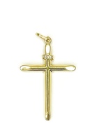 Luxurious Touch: 18K Yellow Gold Pendant