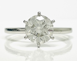  Glistening 18K White Gold 1.70 Ctw Lab-Grown Diamond Solitaire Ring 