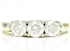  Stunning 14K White Gold Diamond .85 ctw Ring Size 8