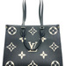 Chic Louis Vuitton Monogram Giant OnTheGo MM